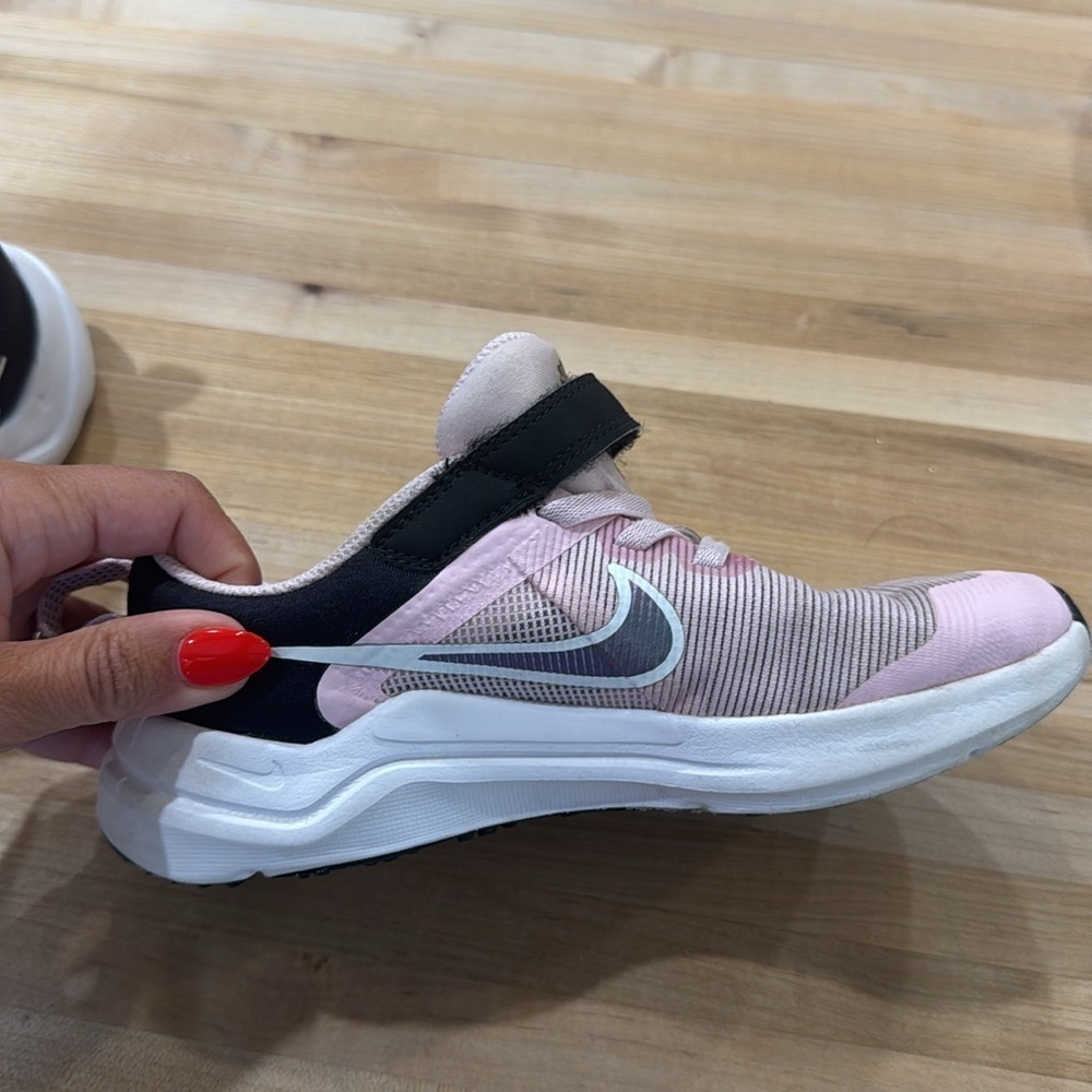 Nike Kids Pink and Black Sneakers - Picture 3 of 4